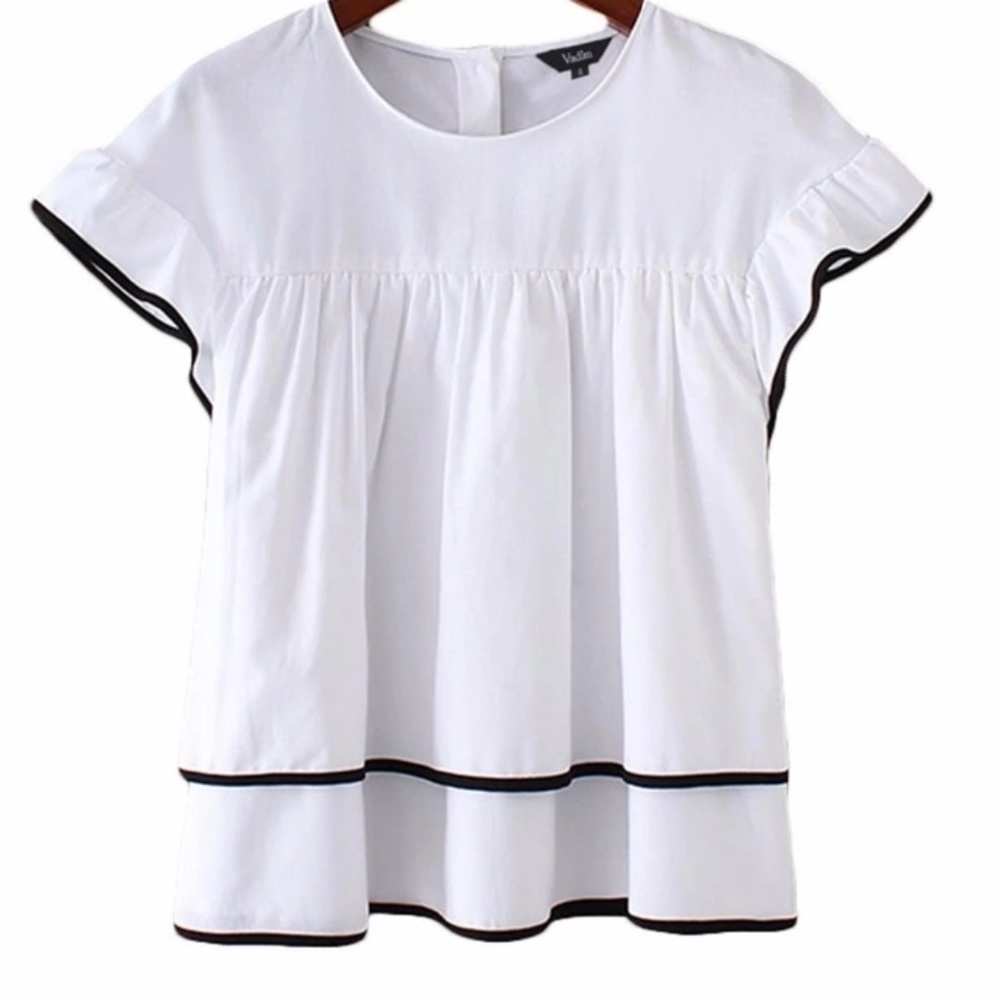 Blouse ruffles sleeve🎀